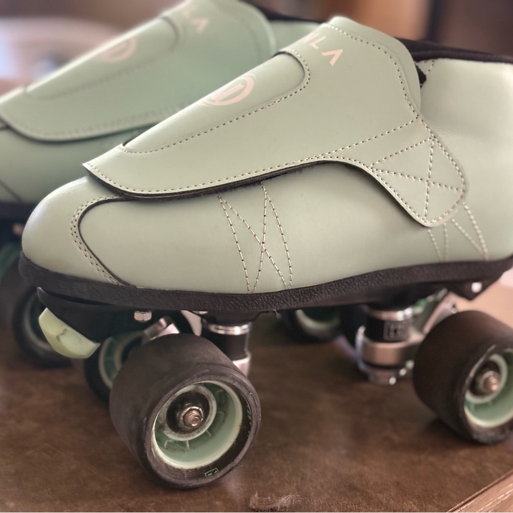 Vanilla Speed Skates!